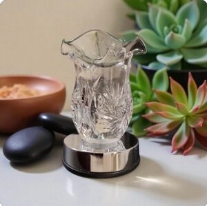 Elegant Crystal Aromatherapy Lamp